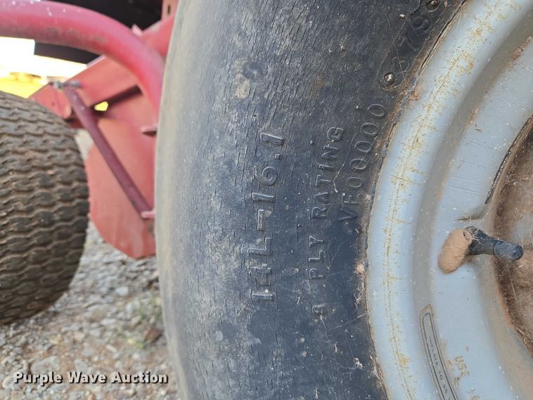 image for item ET5170 Case RS561A round baler