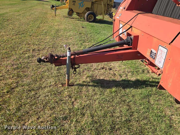 image for item ET5171 Case 8465A round baler