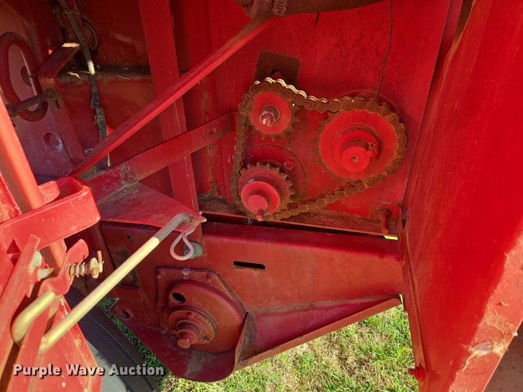 image for item ET5171 Case 8465A round baler