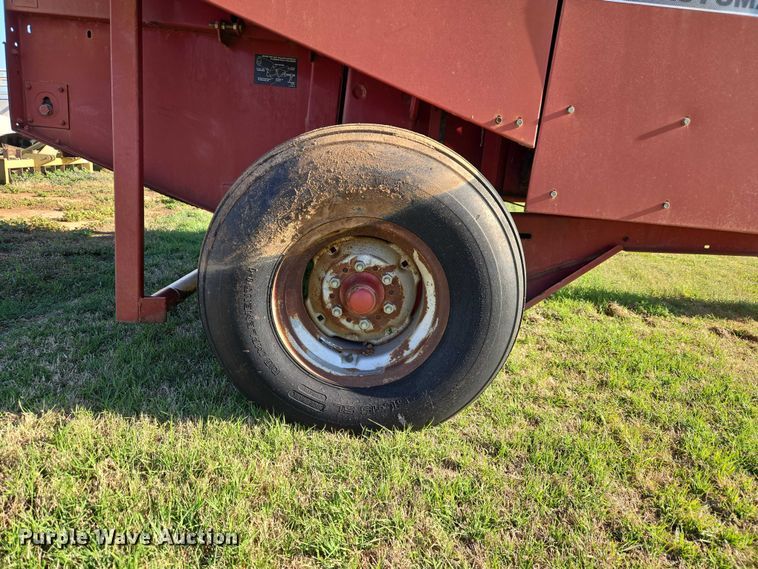 image for item ET5171 Case 8465A round baler