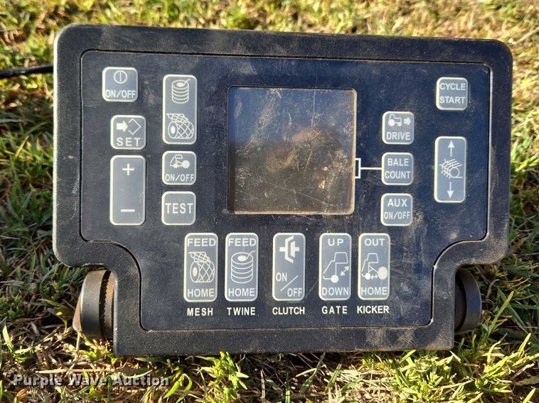 image for item ET5172 2001 Vermeer 605XL round baler