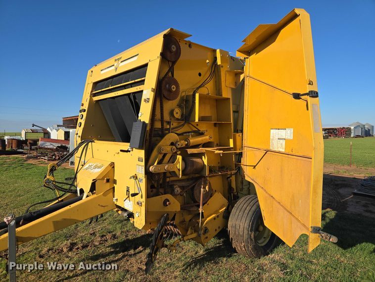 image for item ET5172 2001 Vermeer 605XL round baler