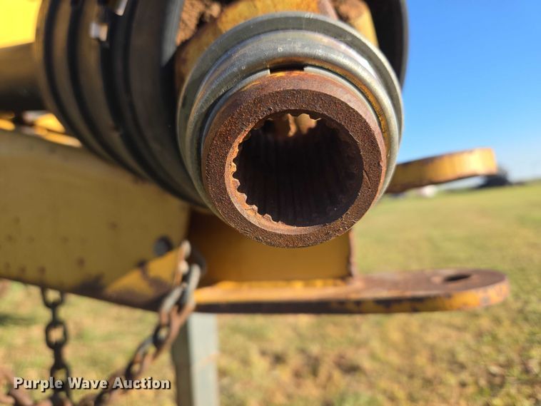 image for item ET5172 2001 Vermeer 605XL round baler