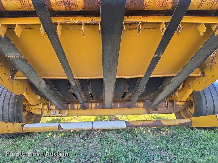 image for item ET5172 2001 Vermeer 605XL round baler