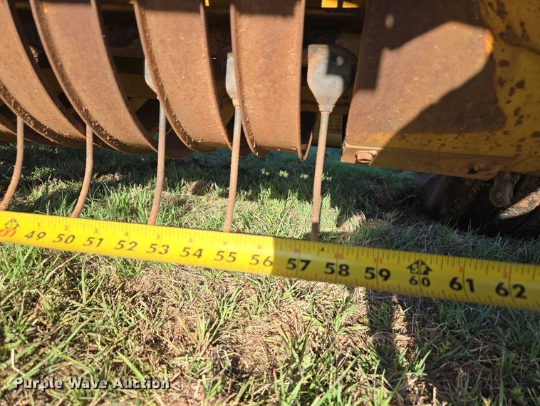 image for item ET5172 2001 Vermeer 605XL round baler