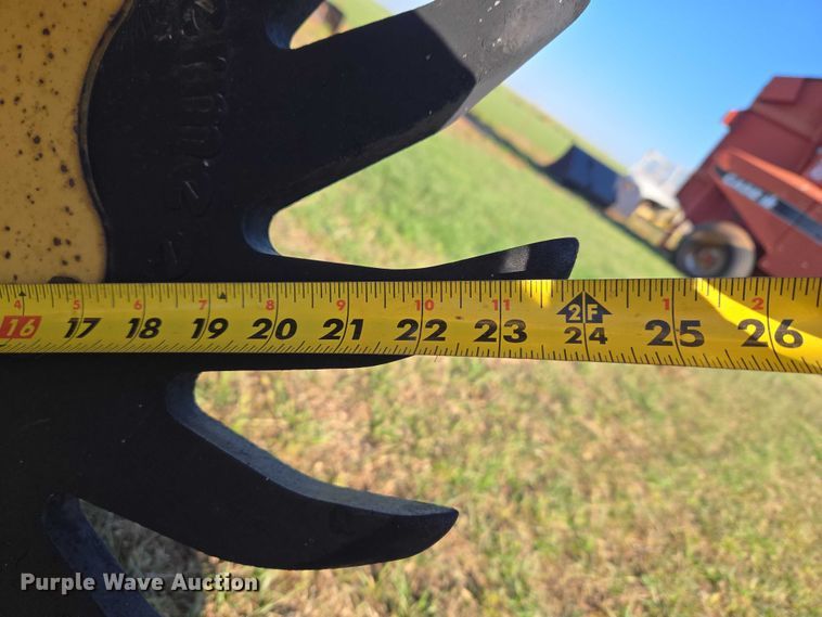 image for item ET5172 2001 Vermeer 605XL round baler