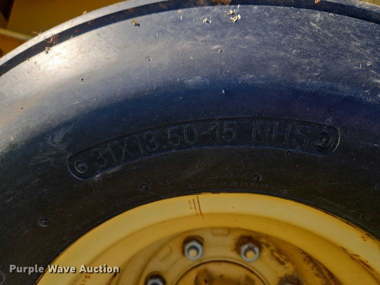 image for item ET5172 2001 Vermeer 605XL round baler