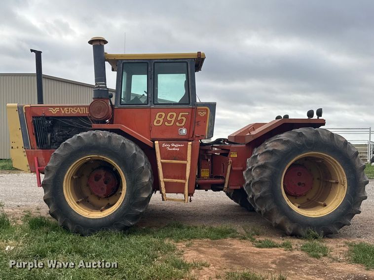 image for item ET5196 1982 Versatile 895 4WD tractor