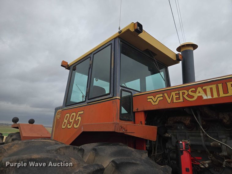 image for item ET5196 1982 Versatile 895 4WD tractor