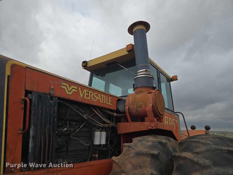 image for item ET5196 1982 Versatile 895 4WD tractor