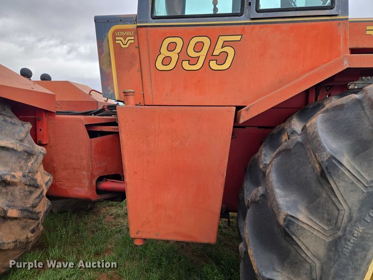 image for item ET5196 1982 Versatile 895 4WD tractor