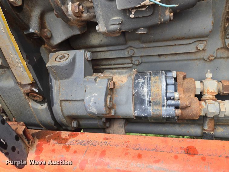 image for item ET5196 1982 Versatile 895 4WD tractor