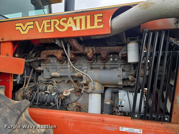 image for item ET5196 1982 Versatile 895 4WD tractor