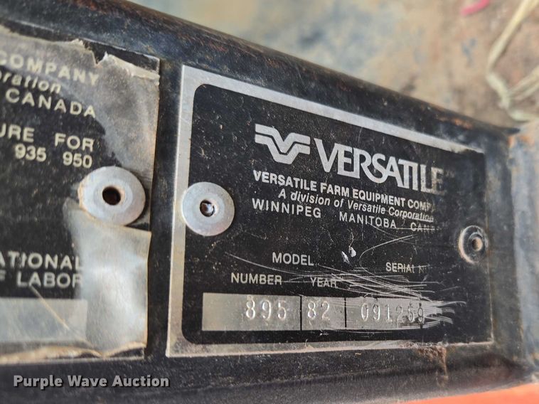 image for item ET5196 1982 Versatile 895 4WD tractor