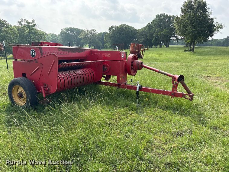 image for item EU5517 Massey Ferguson 12 small square baler