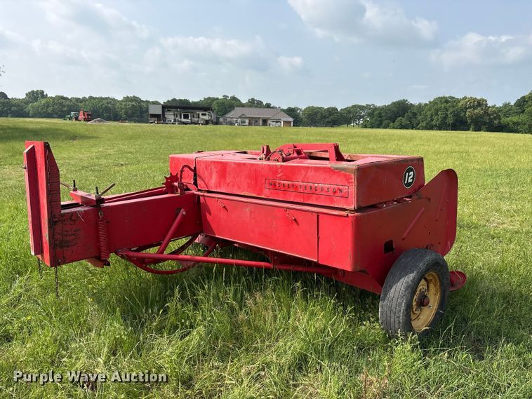 image for item EU5517 Massey Ferguson 12 small square baler