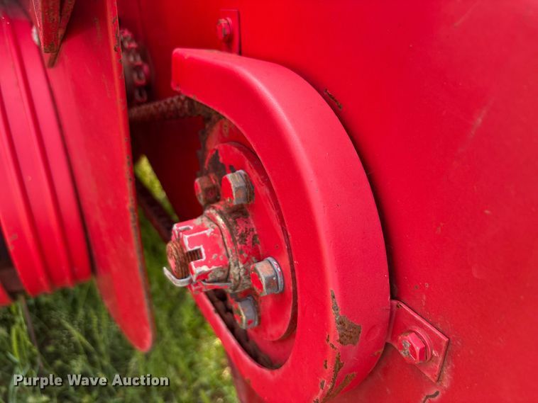 image for item EU5517 Massey Ferguson 12 small square baler