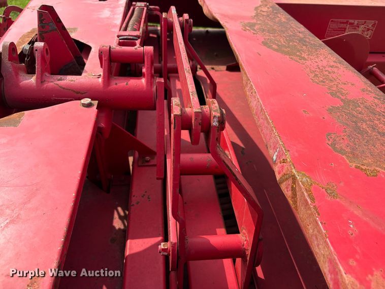 image for item EU5517 Massey Ferguson 12 small square baler