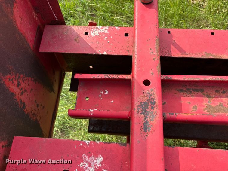 image for item EU5517 Massey Ferguson 12 small square baler