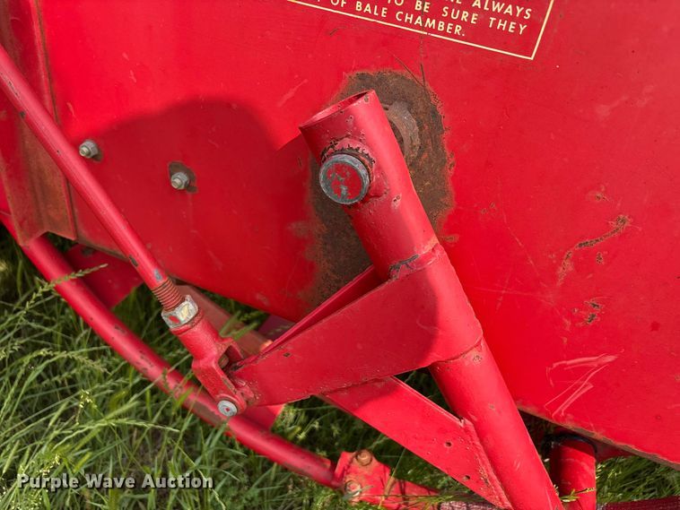 image for item EU5517 Massey Ferguson 12 small square baler