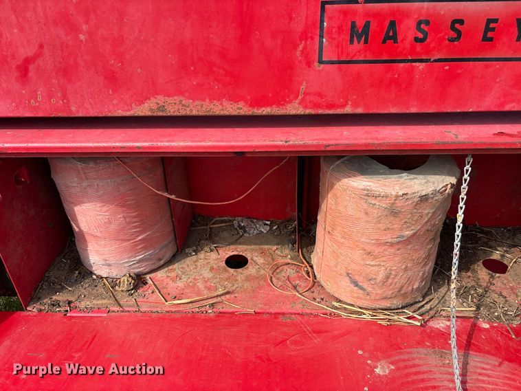image for item EU5517 Massey Ferguson 12 small square baler