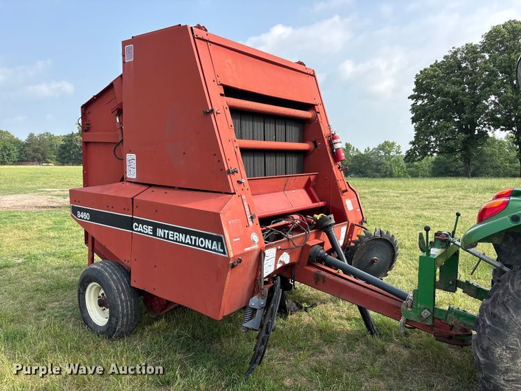 image for item EU5518 Case international 8460 round baler