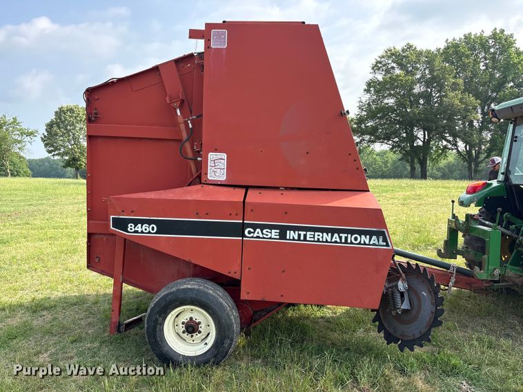 image for item EU5518 Case international 8460 round baler