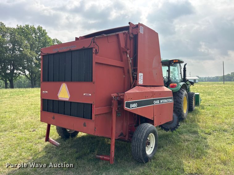 image for item EU5518 Case international 8460 round baler