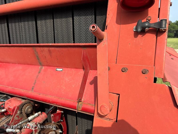 image for item EU5518 Case international 8460 round baler