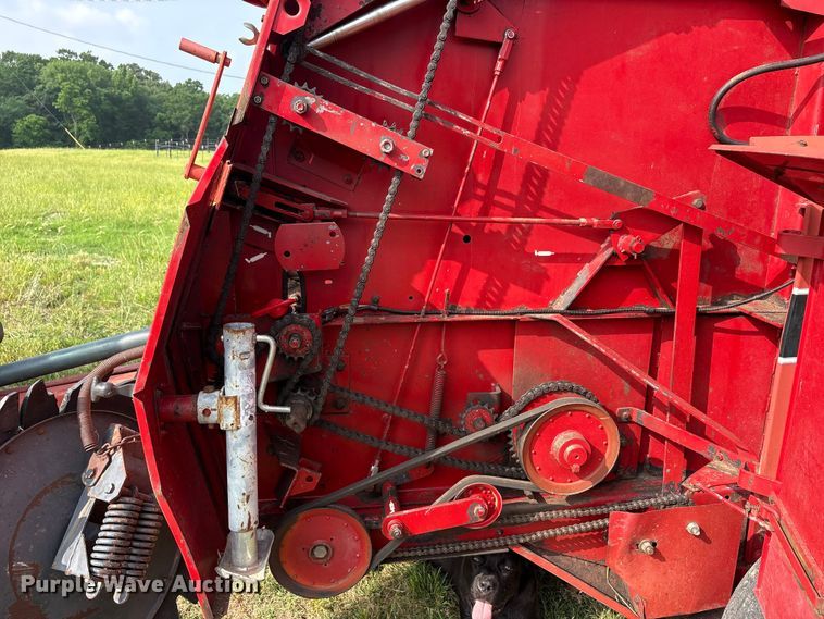 image for item EU5518 Case international 8460 round baler