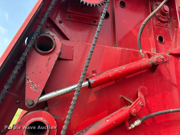 image for item EU5518 Case international 8460 round baler