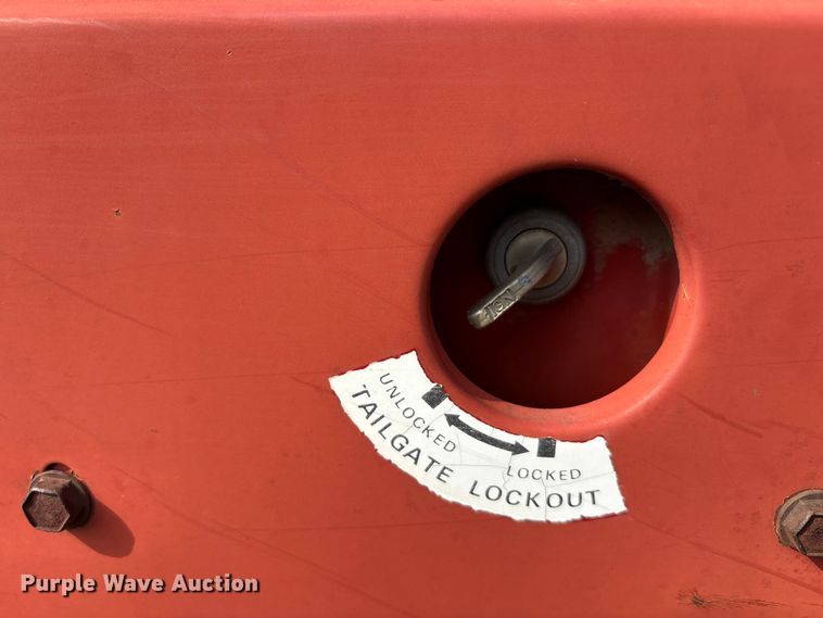 image for item EU5518 Case international 8460 round baler