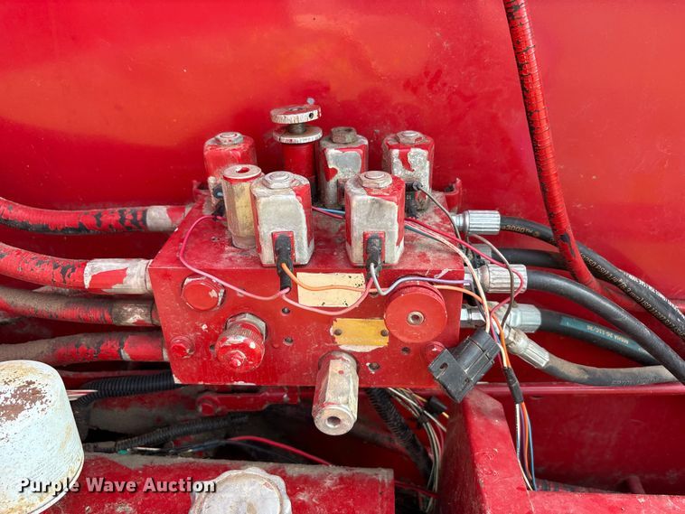image for item EU5518 Case international 8460 round baler