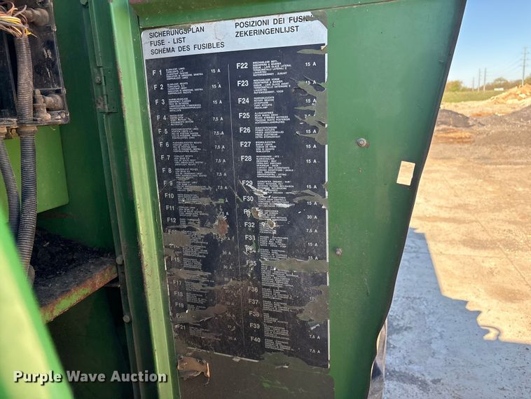 image for item EV2904 1992 John Deere 6710 forage harvester