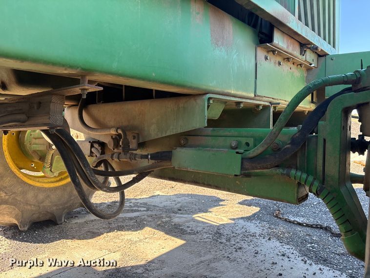 image for item EV2904 1992 John Deere 6710 forage harvester