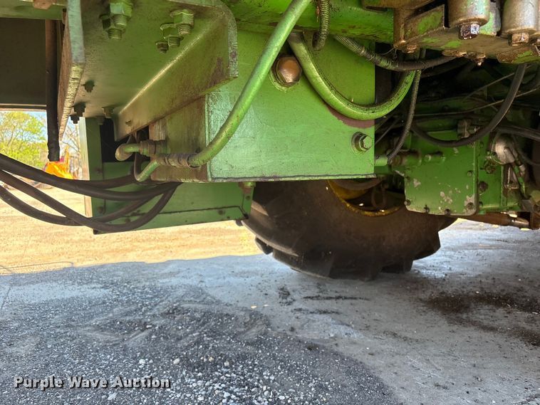 image for item EV2904 1992 John Deere 6710 forage harvester