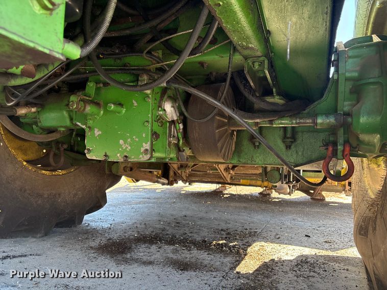 image for item EV2904 1992 John Deere 6710 forage harvester