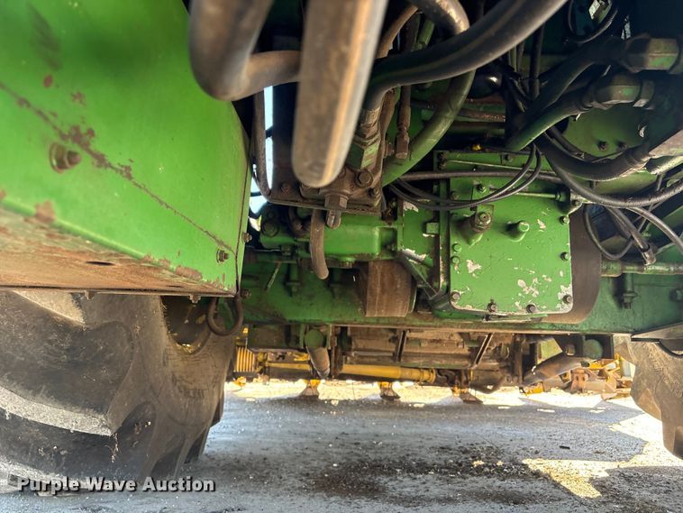 image for item EV2904 1992 John Deere 6710 forage harvester