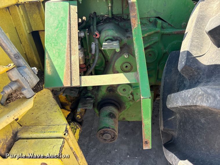 image for item EV2904 1992 John Deere 6710 forage harvester