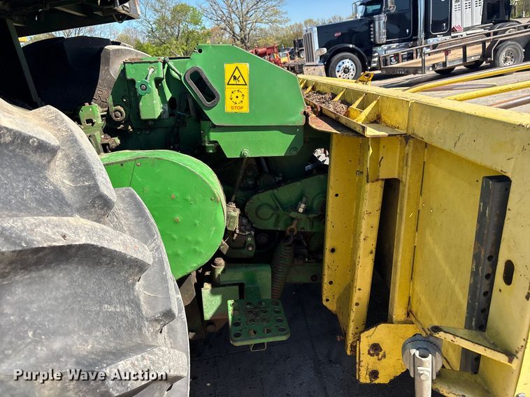 image for item EV2904 1992 John Deere 6710 forage harvester