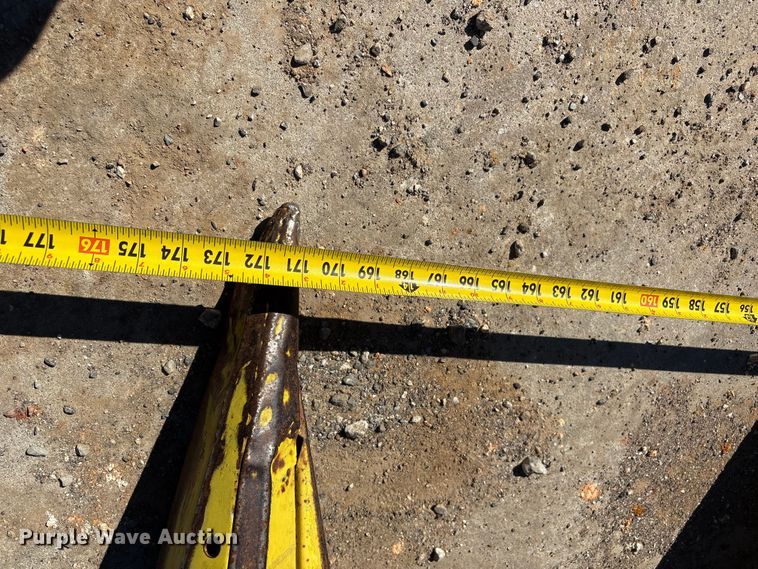 image for item EV2904 1992 John Deere 6710 forage harvester