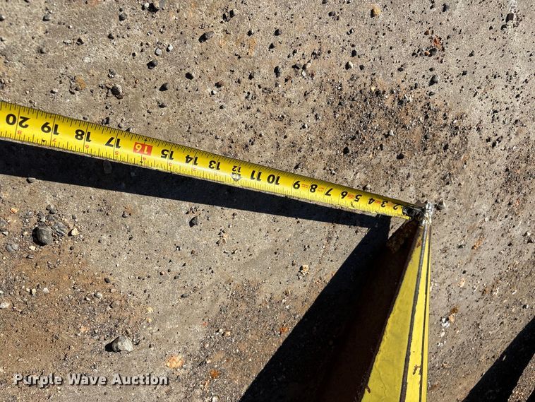 image for item EV2904 1992 John Deere 6710 forage harvester