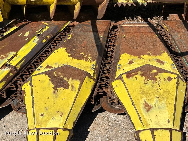 image for item EV2904 1992 John Deere 6710 forage harvester