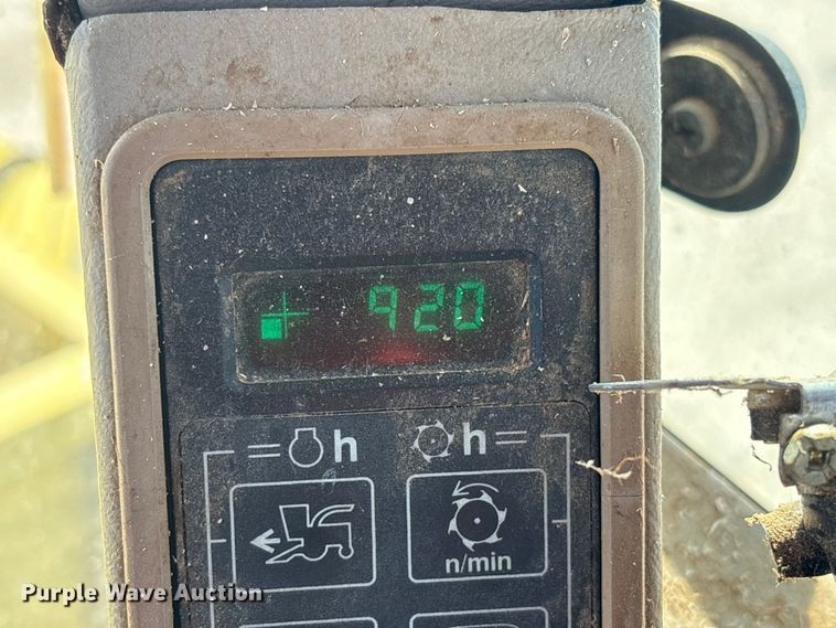 image for item EV2904 1992 John Deere 6710 forage harvester