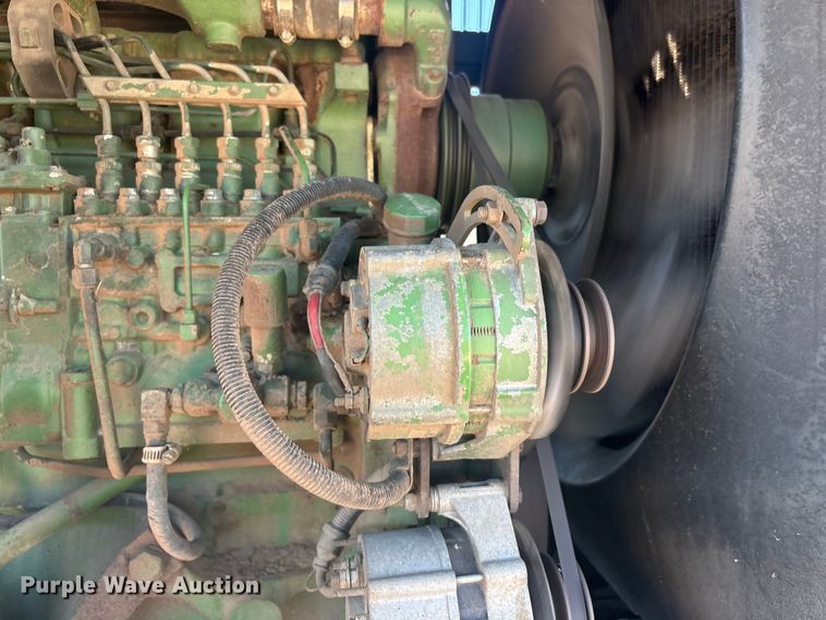 image for item EV2904 1992 John Deere 6710 forage harvester