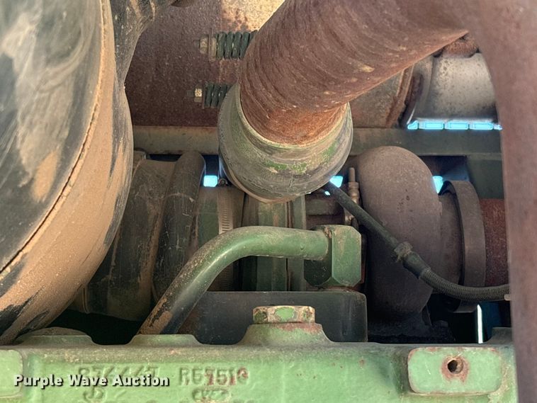 image for item EV2904 1992 John Deere 6710 forage harvester