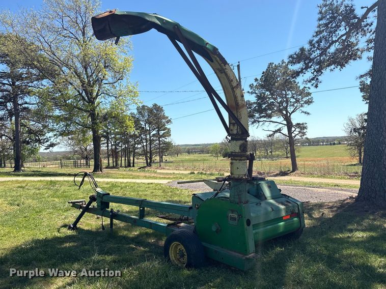 image for item EV2905 John Deere forage harvester