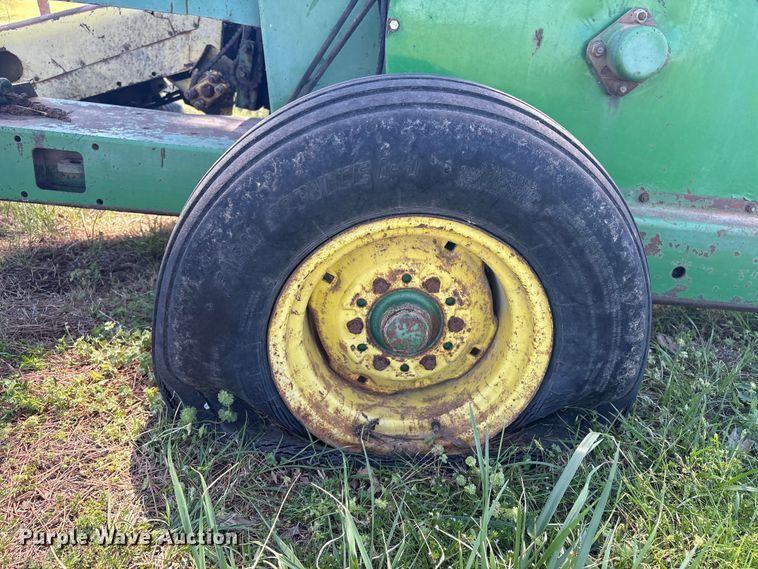 image for item EV2905 John Deere forage harvester