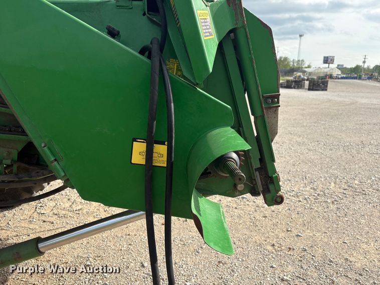 image for item EV2915 2001 John Deere 9650 combine