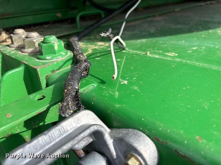 image for item EV2915 2001 John Deere 9650 combine